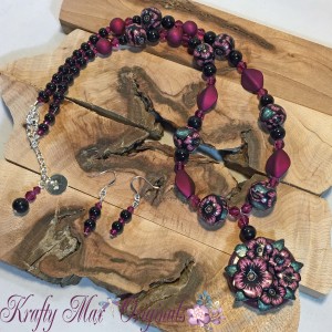 Kimi Purple and Black Flower with Swarovski Necklace Set 2